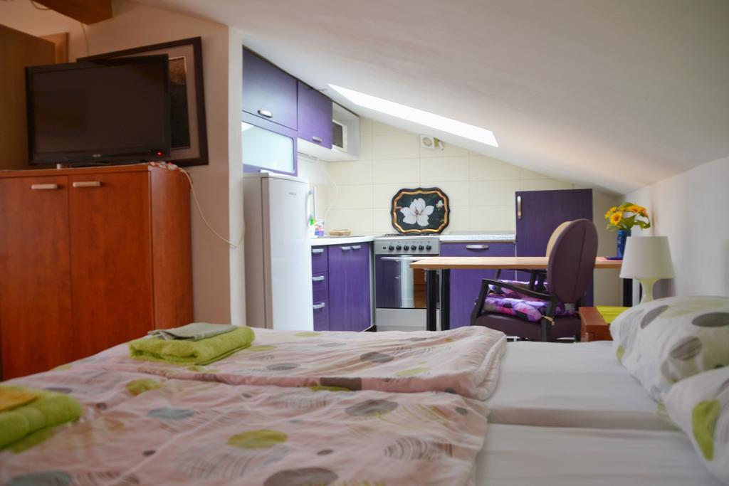 Apartment Antonija With Seaview Rijeka Exterior foto
